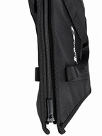 Close-up of the DeliveryPro Premium insulated food delivery tote bag showing the upgraded metal top zipper and reinforced construction